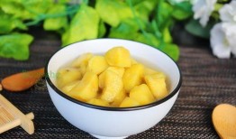 吃西瓜好还是哈密瓜,夏日消暑佳选，谁更胜一筹？