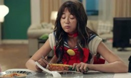 美女吃瓜故事大全集,美女吃瓜故事大全集精彩回顾