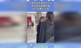 高校女生跳舞吃瓜,瓜香四溢的欢乐时光
