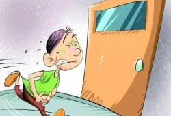 吃小瓜拉肚子搞笑