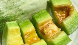 库尔勒吃瓜现场,夏日炎炎瓜果香