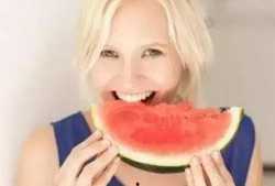 孕早期可以吃瓜了,瓜果美味，营养加分