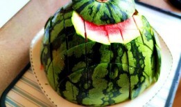 做梦吃大子瓜,大子瓜的奇幻之旅