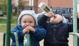 兄弟大型吃瓜秀恩爱,甜蜜恩爱秀引网友热议