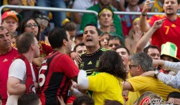 澳大利亚看台吃瓜,瓜田李下，观战风云