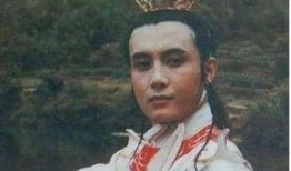 小白龙开始吃瓜,开启奇幻美食之旅